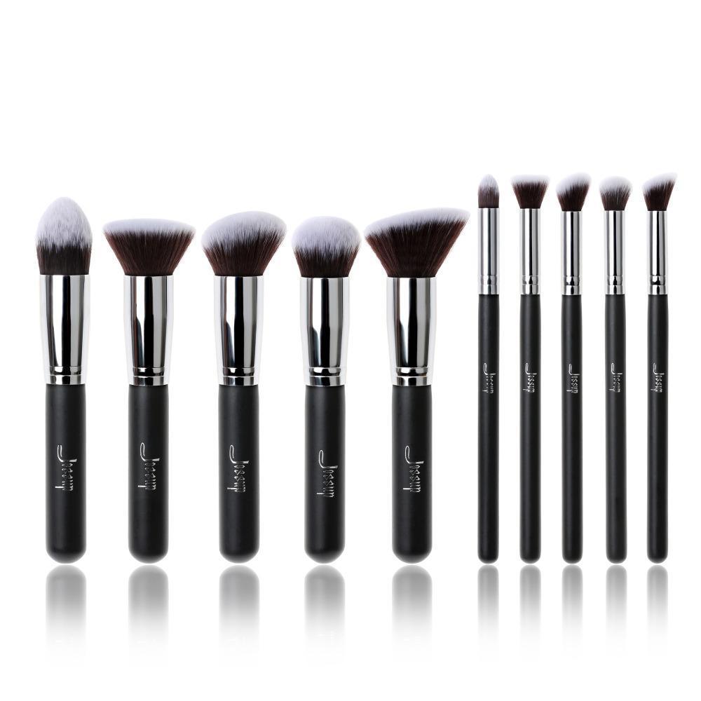 Makeup Brushes Model B